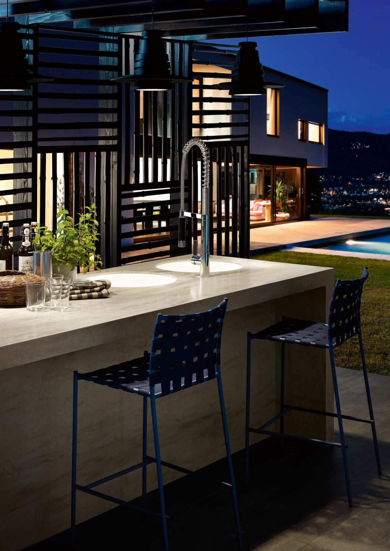 sites/corian.com.br/IMG/jpg/kitchen-surface-outdoor-charm-01.jpg